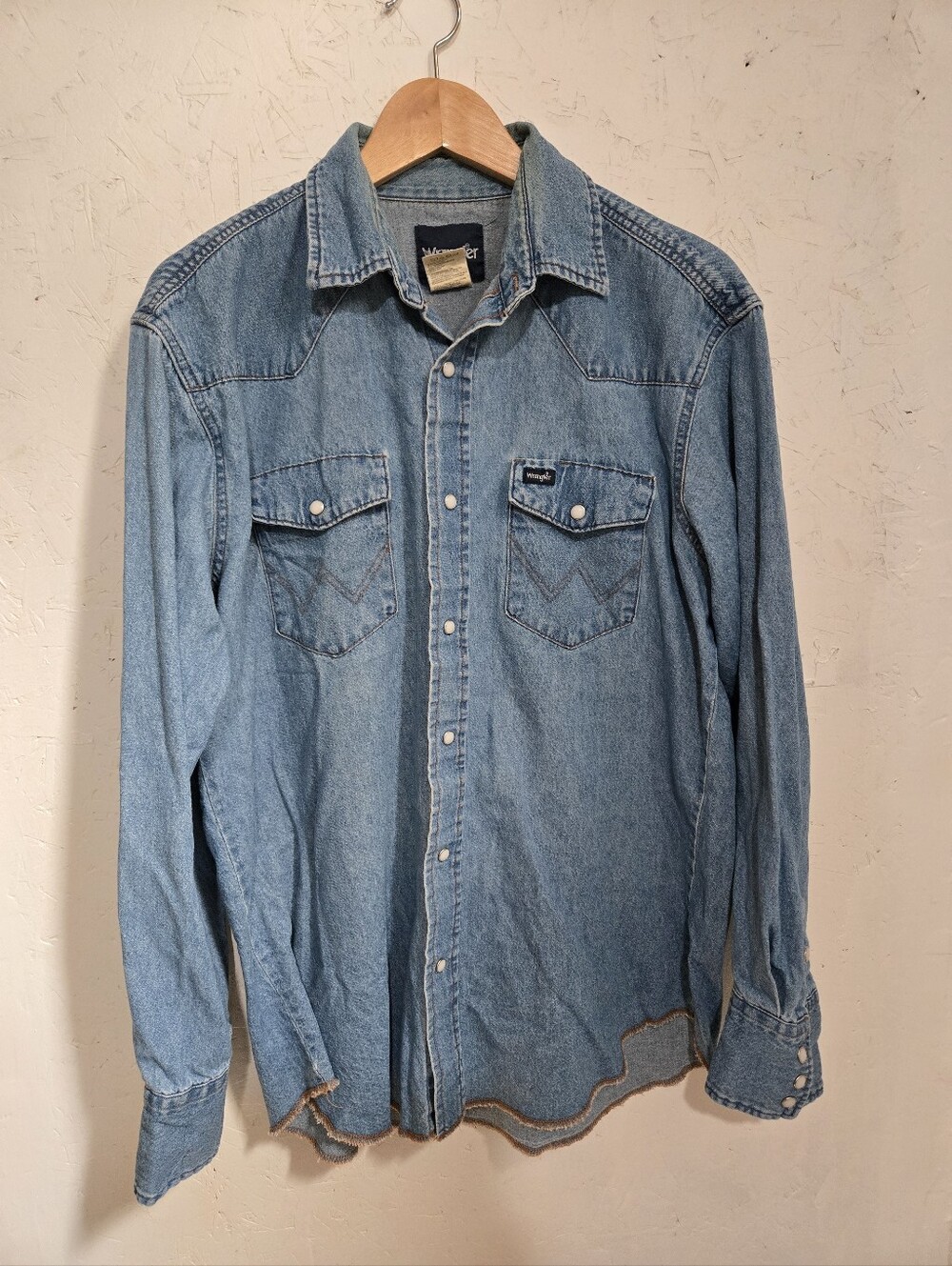 Wrangler Womens Light Blue Denim Western Shirt